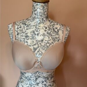 Elegant Nude Lace Bra